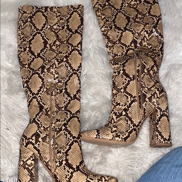 Missguided Shoes - Snakeskin knee high boots